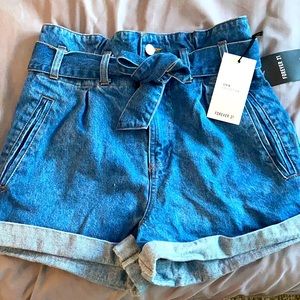 cute forever 21 bow shorts!! 🌸